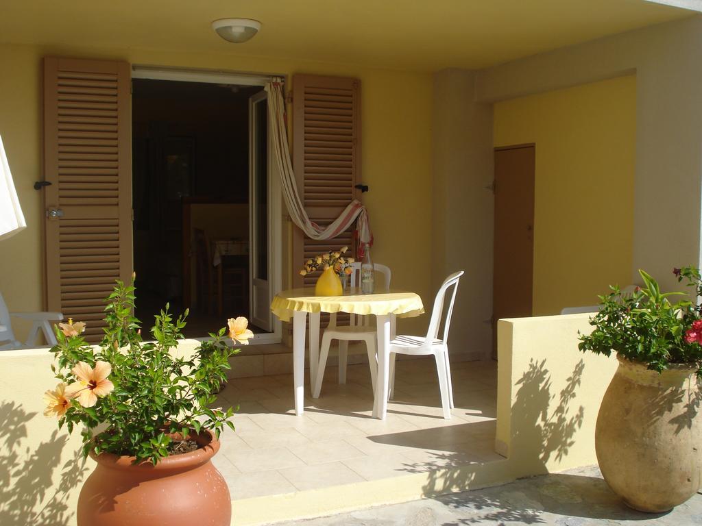 Residence Arinella Farinole Екстериор снимка