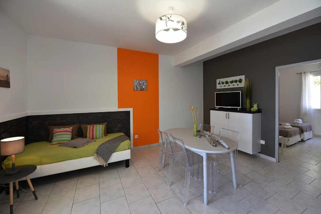 Residence Arinella Farinole Екстериор снимка